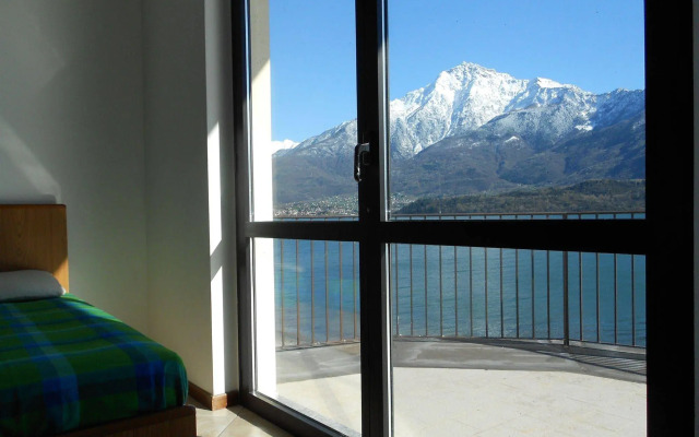 Lake Como Beach Hostel