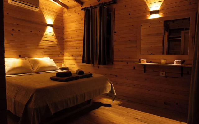 Goat Bungalow and Camping