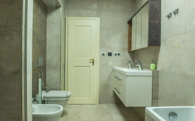 Exclusive 3 Bedroom Top-Notch Flat, Great Location