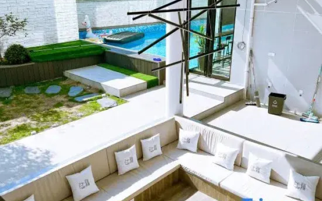 E Chi Homestay