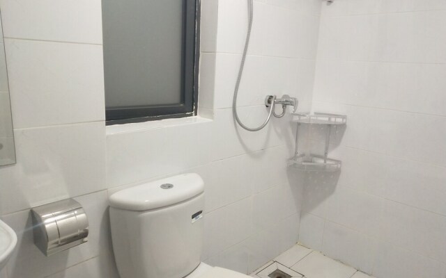 Gemmed Apartment