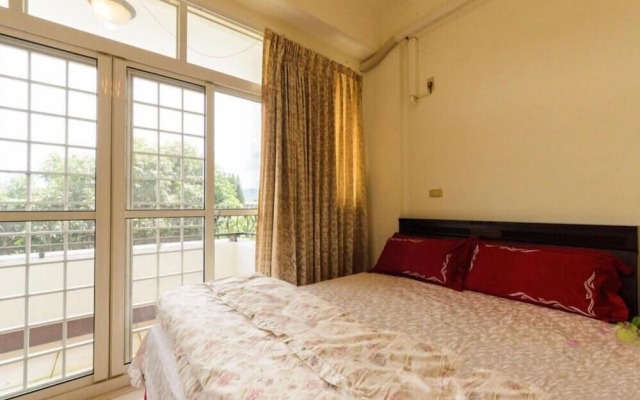 Plum Inn 1