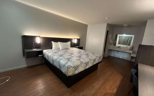 Motel 6 Junction, Texas - Llano River