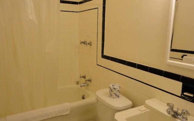 Lenox Hotel and Suites