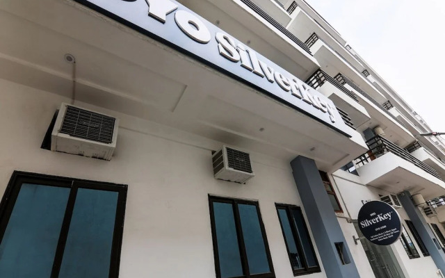 OYO 16685 SilverKey CD Sohna Road