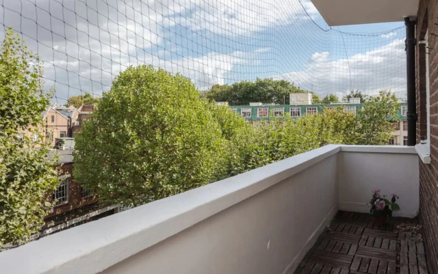 Spacious 2 Bedroom Apartment Near Hampstead Heath
