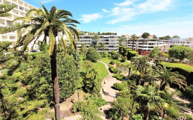 VANEAU splendide appartement d'une chambre dans le centre