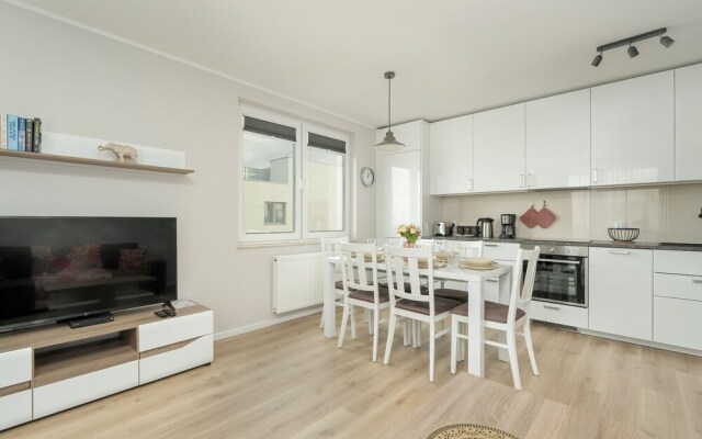 Apartment for 6 in Poznan by Renters