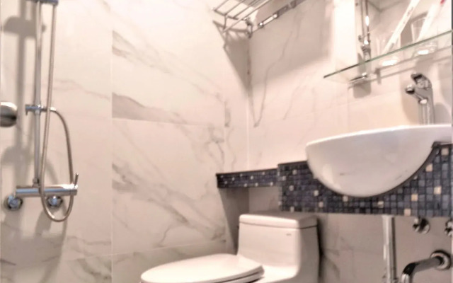 Shihlin Service Apartment