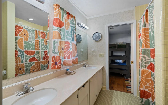 Cosby Mountain Lodge 4 Bedroom Home