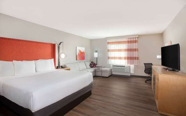 La Quinta Inn & Suites by Wyndham Madera