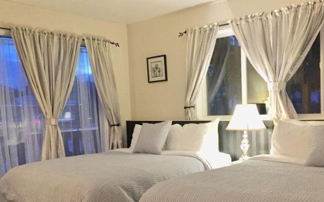 Piccadilly Motel Golf Suites