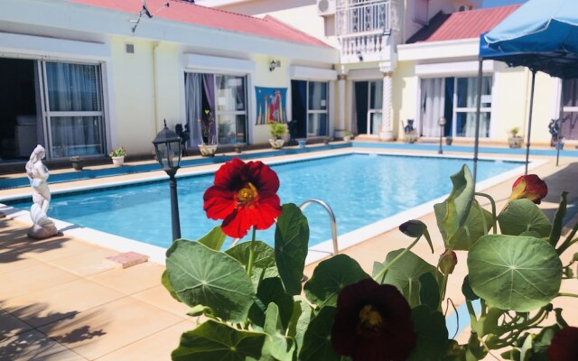 Petite Flower Guest House