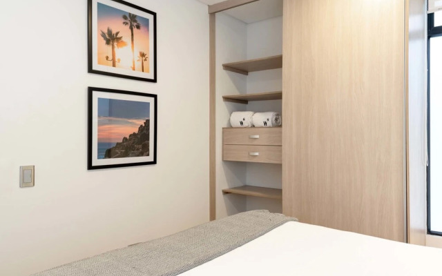 w Beautiful 3BR w/ AC in Laureles