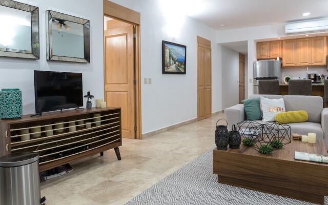 Peninsula 103 2 BR by Casago