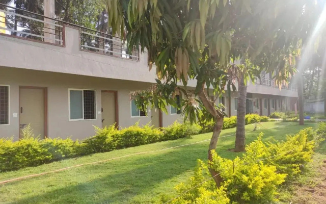 Yeshwitha Residency by OYO Rooms