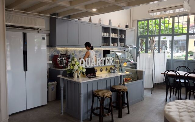 The Quarter Bangkok Poshtel & Coworking - Hostel