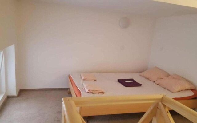Say Yes Hostel