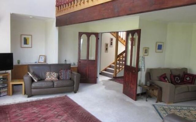 Lakeview Heights B&B Farmstay