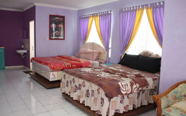 Villa Kota Bunga Sakura