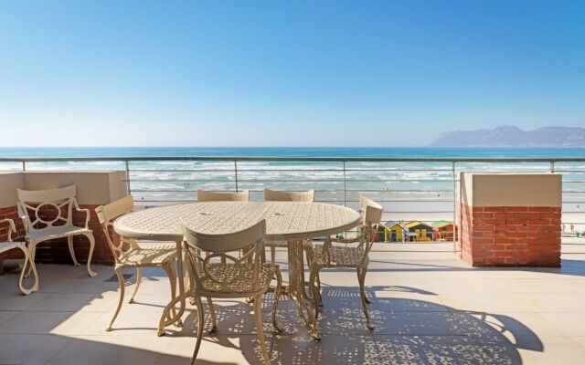 Luxury Self Catering Accommodation At Muizenberg East Beaches - Muizenberg
