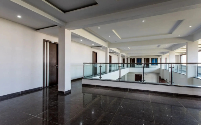 OYO 10600 Hotel 7th Cloud