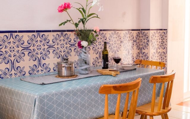 Historical Central House By Dreamalgarve