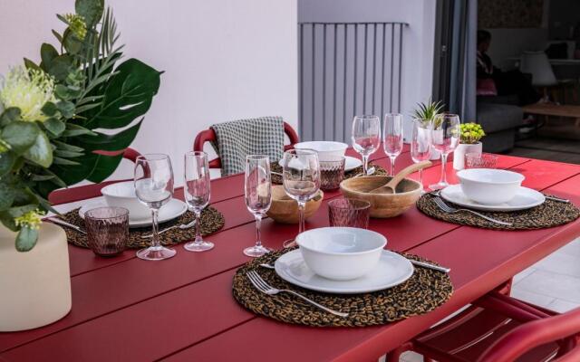 R32 Boutique Apartments