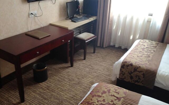 Fuyang Golden Beach Hotel