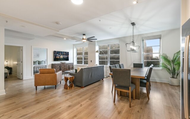 Mardi Gras Suites NOLA's 4BR Elegance