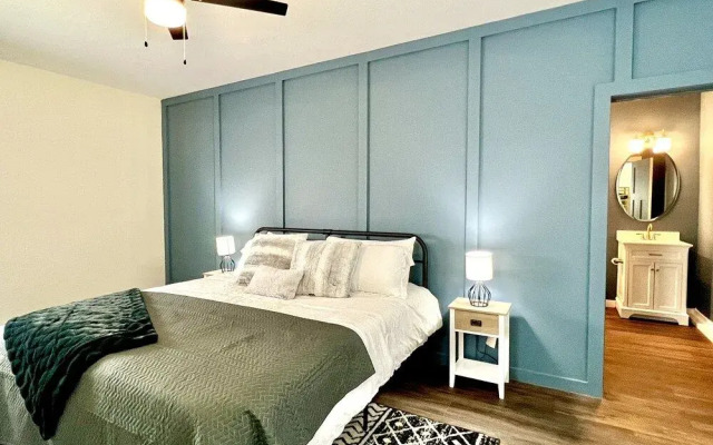 Creekside Suites