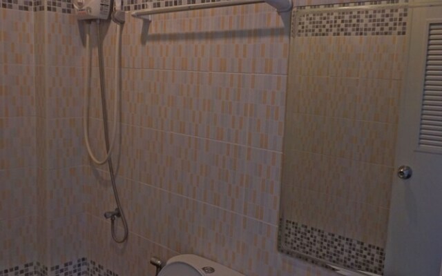 Eing Pu Chiangkhan Hotel