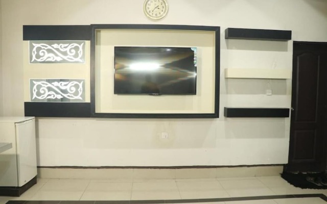 Hotel Grace Inn Multan