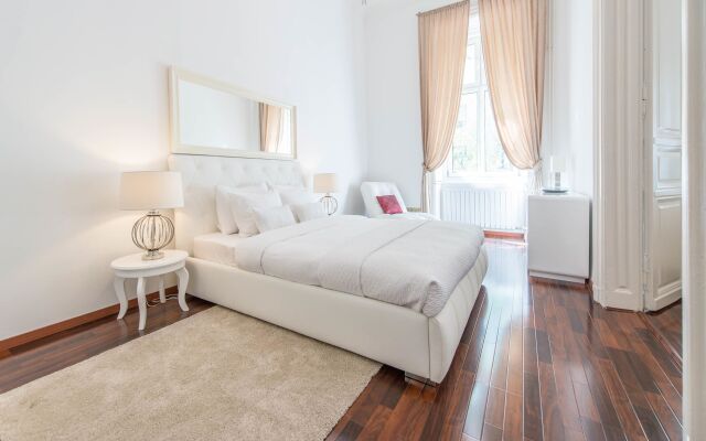 Oasis Apartments - Liszt Ferenc square