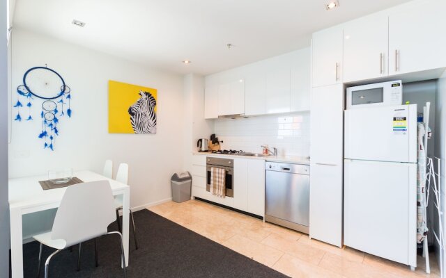 ALLINDA, 1BDR Melbourne Apartment