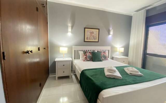 Albufeira Central 8 by Homing