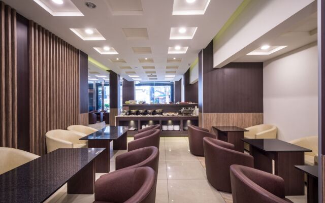 Twinstar Hotel