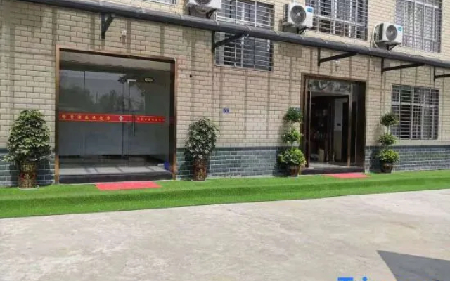 Longjing Hotel