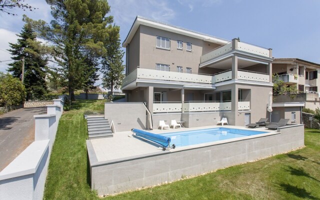Luxury Apartments Adria