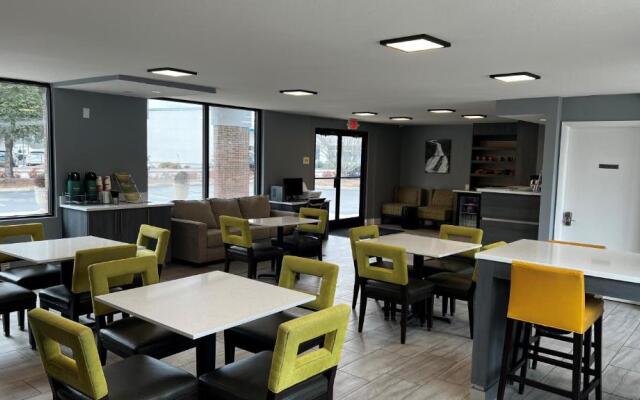 Quality Inn Asheville Airport