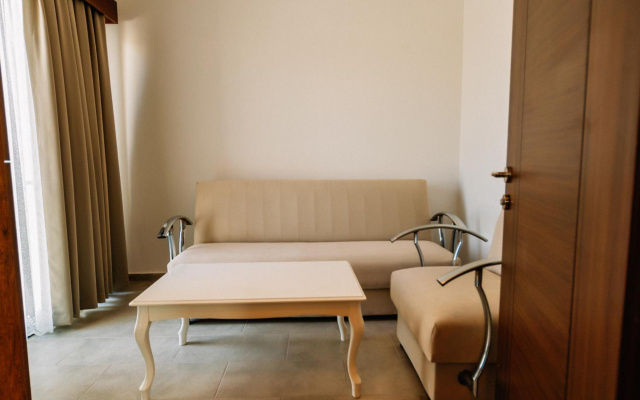 Cezar's Airport Hotel