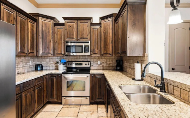 The View Resort Amenities & Epic Views!