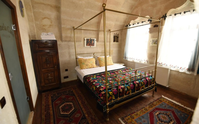 Canela Cave Hotel