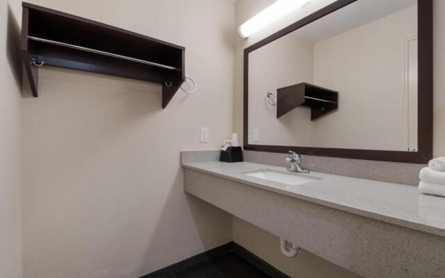 Red Roof Inn Houston – Spring North