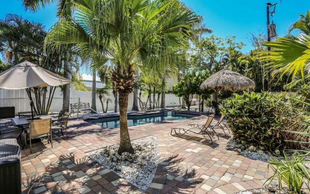 5570 Palmetto Street