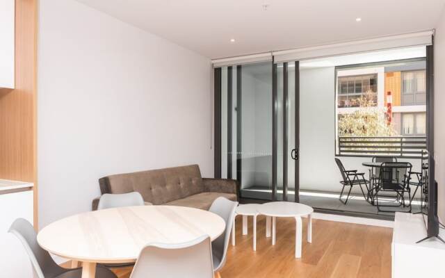New 2 Bedroom Darling Harbor Apartment