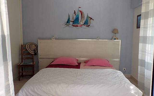 Chambre dans la pin¿