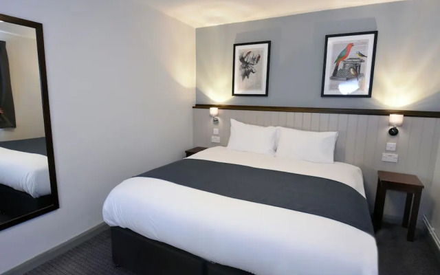 Oaklands Hotel