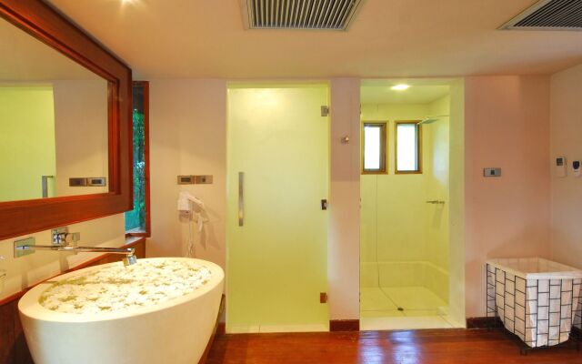 The Hive Hotel Samui
