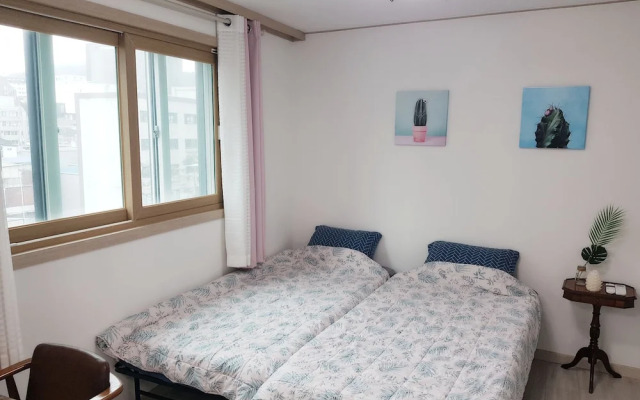 Sweet Stay at Joy's